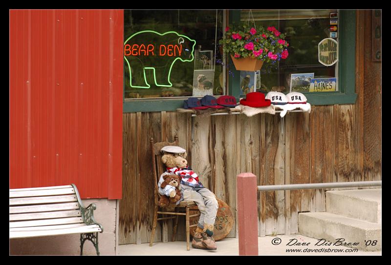 town_5541.jpg - Gift Shops